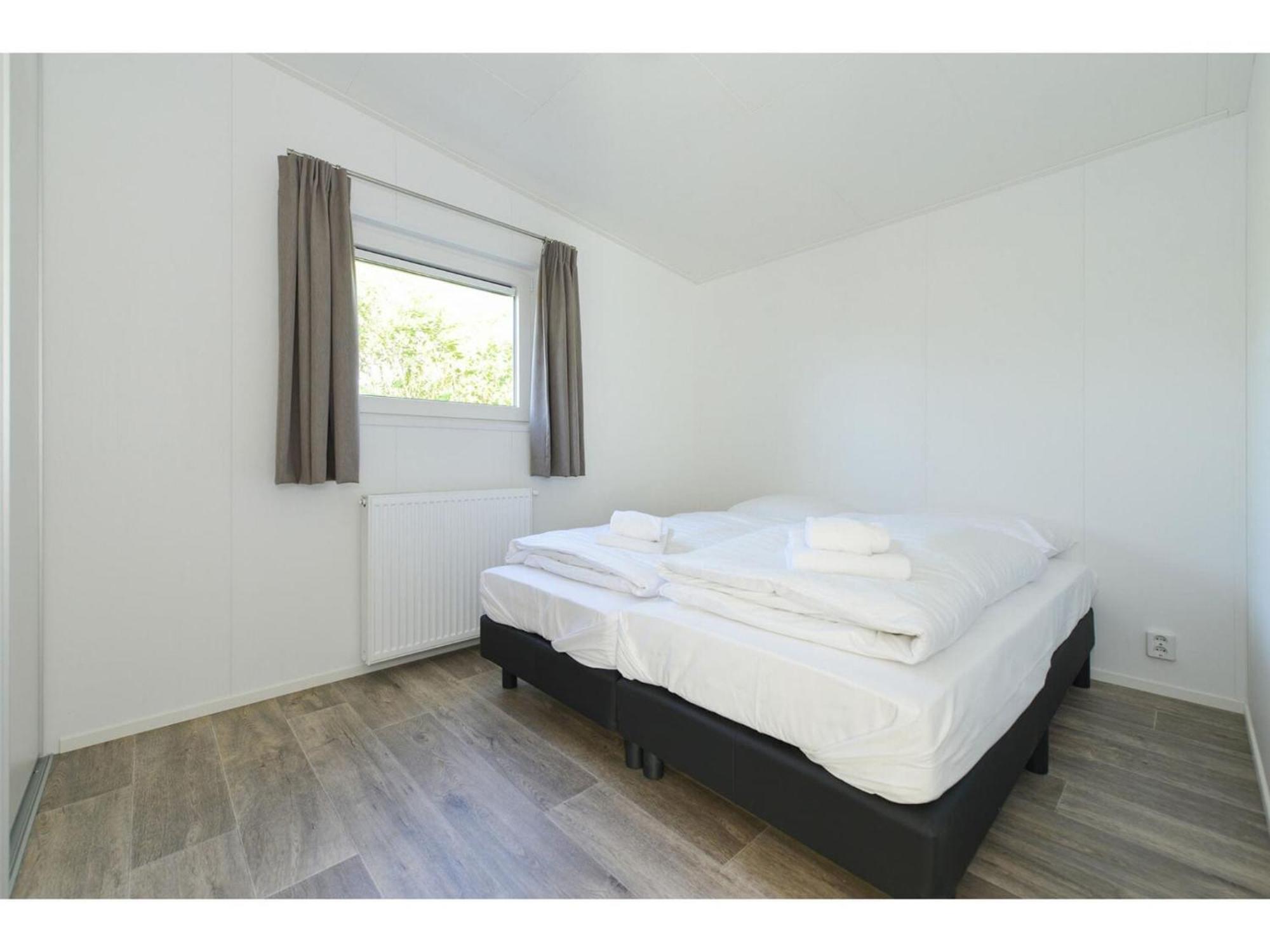 Brand New Chalets At 10 Minutes From The Oosterschelde Heinkenszand Dış mekan fotoğraf